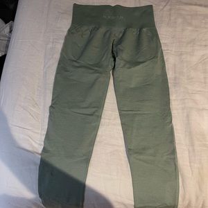 NVGTN workout leggings